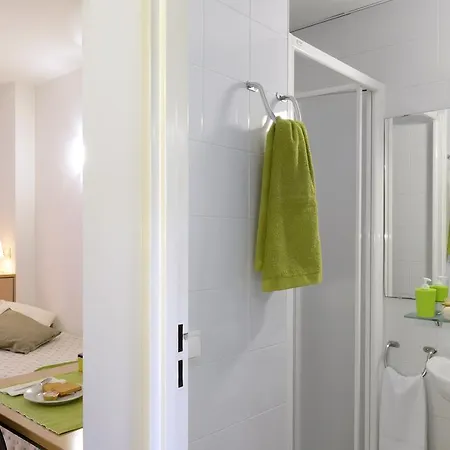 Residencia Universitaria Torre Girona Appartement Barcelone