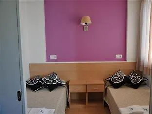 Residencia Universitaria Torre Girona Barcelone