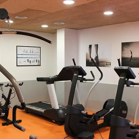 Residencia Universitaria Torre Girona Apartment
