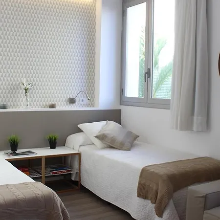 Residencia Universitaria Torre Girona Apartment